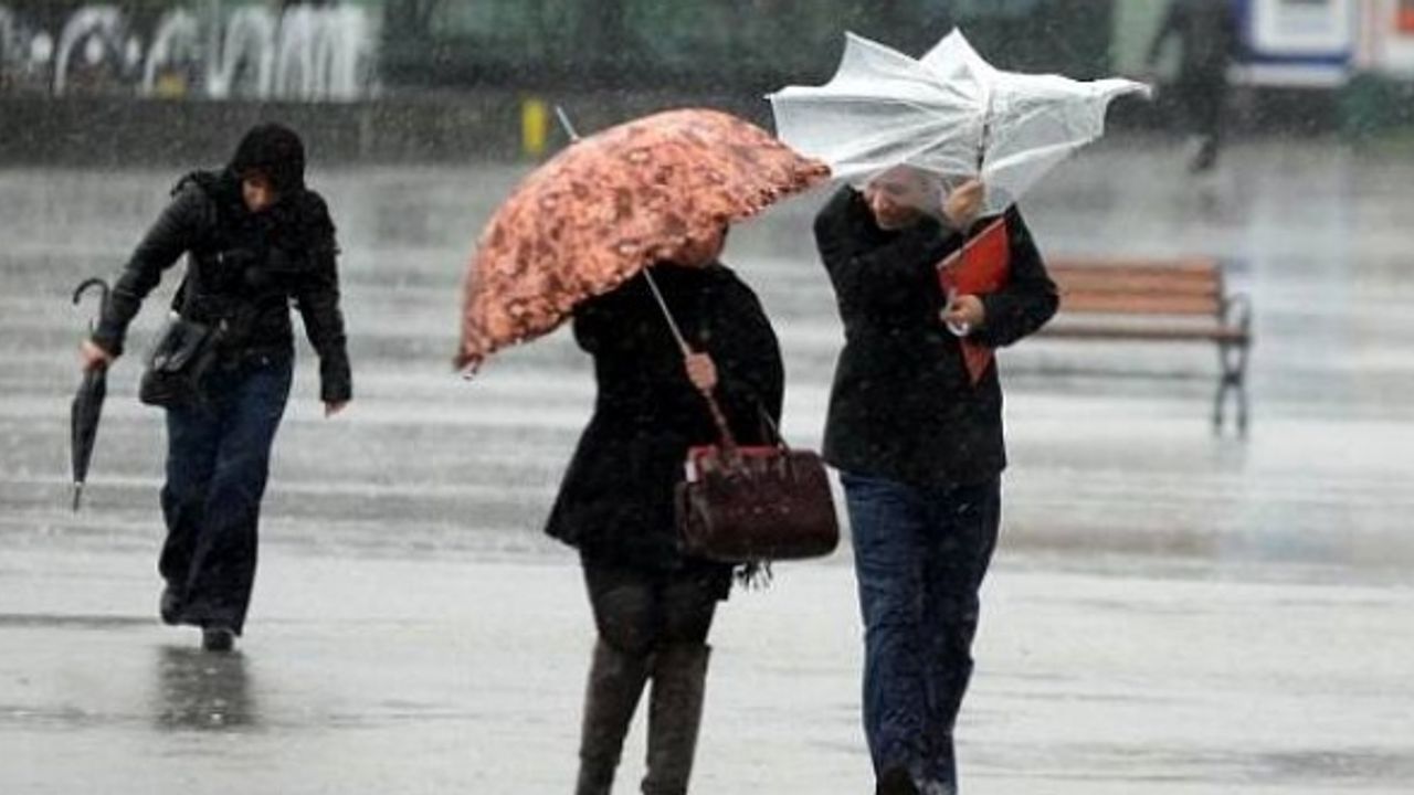 Mayıs Ayının İlk Haftasının Türkiye Genelinde Bol Yağışlı Geçmesi Bekleniyor!