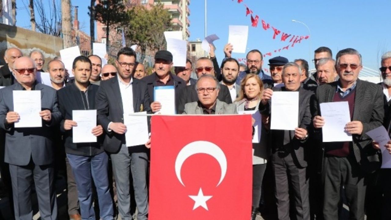 Nevşehir’de muhtarlar askerlik için başvuru yaptı