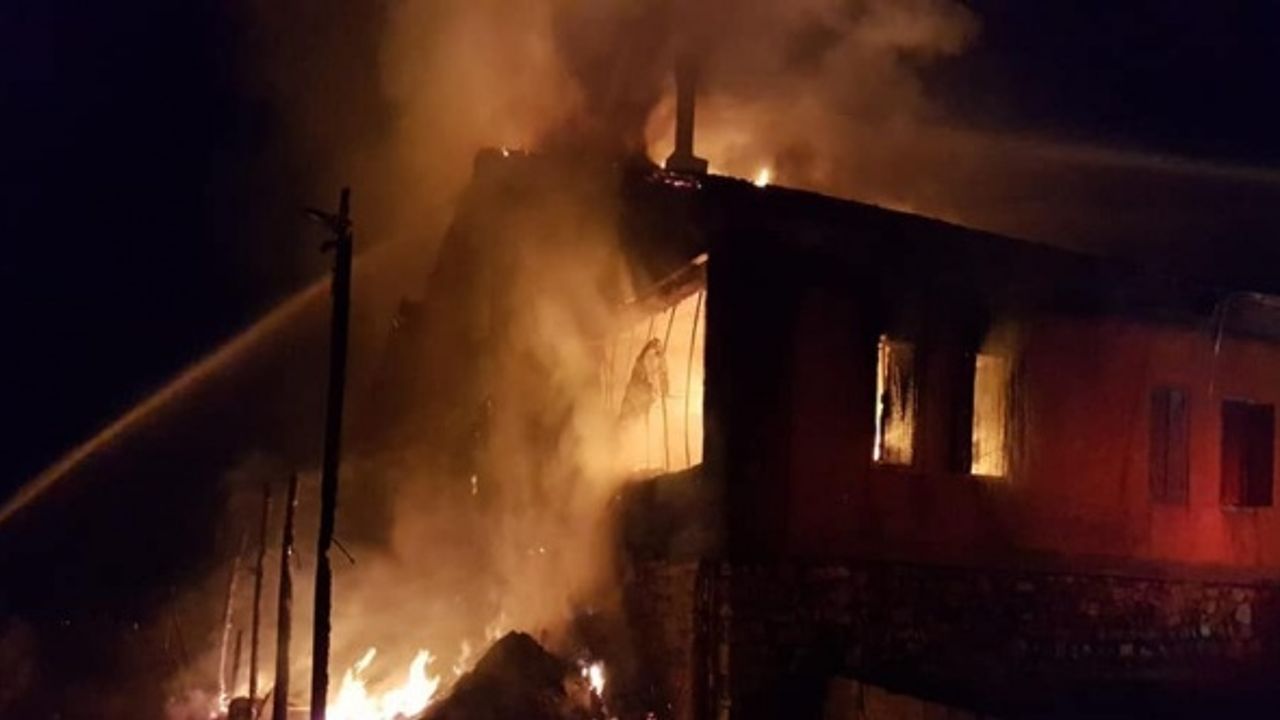 Kartal’ın eski Belediye Başkanı Öz’ün malikanesinde yangın çıktı