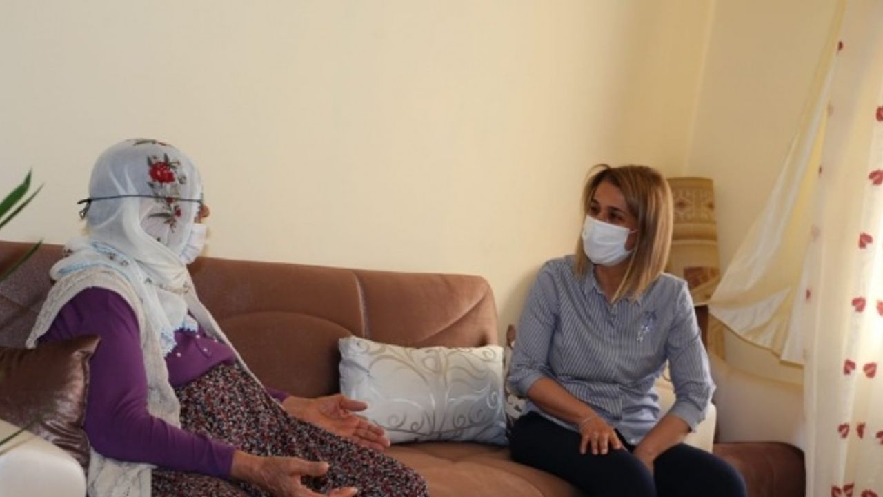 Nevşehir Valisi Becel, şehit annesini ziyaret etti