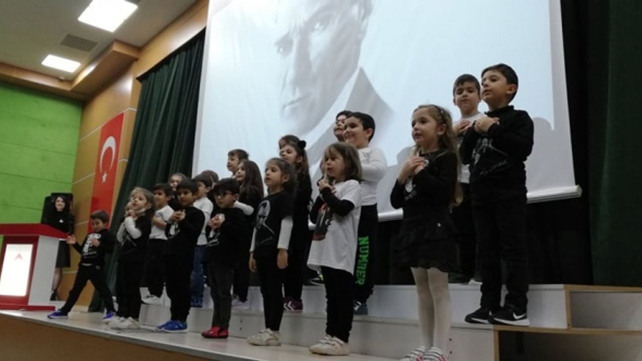 Bahçeşehir Koleji Anaokulu 10 Kasım Programına Damga Vurdu