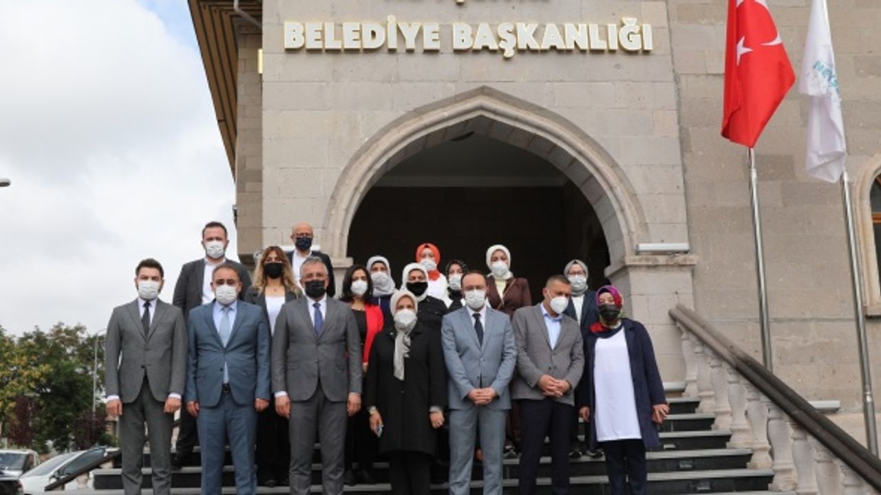 AK Parti Genel Merkez Kadın Kolları Başkanı Ayşe Keşir, Nevşehir Belediyesi’ni Ziyaret Etti