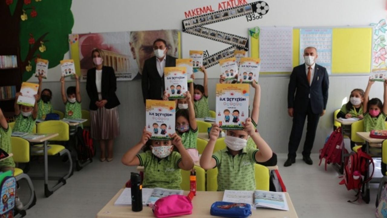 Öğrencilerin İlk Defterleri Nevşehir İl Milli Eğitim Müdürlüğünden