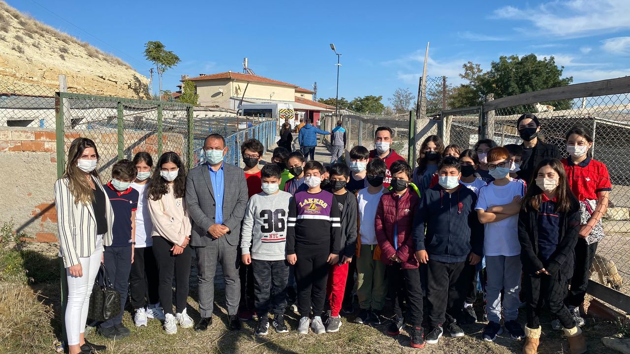 Bahçeşehir Koleji Nevşehir Kampüsü 6. Sınıf Öğrencileri "Avanos Hayvan Barınağı"Na Bir Ziyaret Gerçekleştirildi