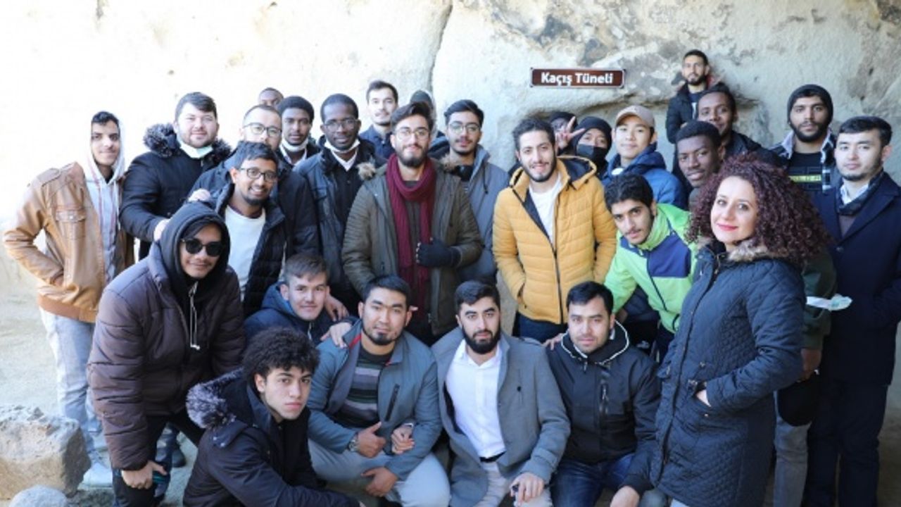 Uluslararası Öğrenciler Kayaşehir’i Gezdi