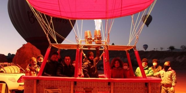 Kapadokya’da Öğretmenler Günü gökyüzünde kutlandı