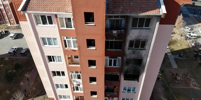 Nevşehir’de bir apartmanda çıkan yangın korkulu anlara neden oldu