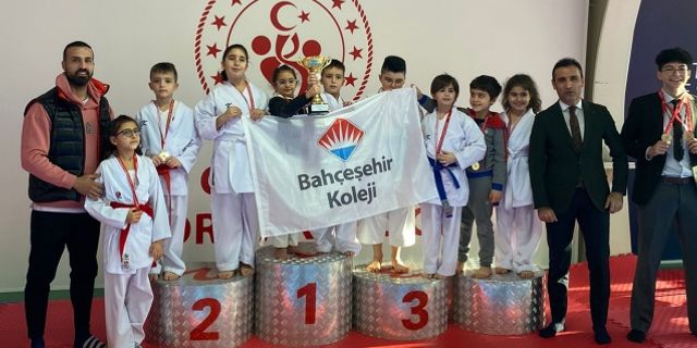 Okul Sporları Karate İl Şampiyonası’na Bahçeşehir Koleji Damga Vurdu