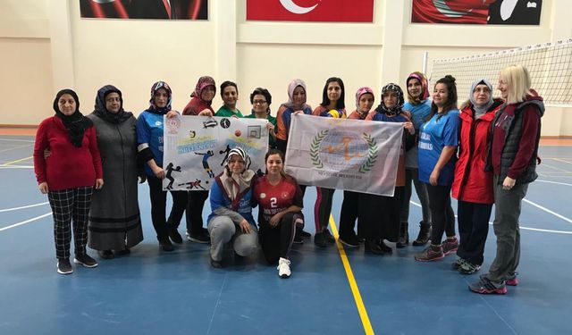 ‘Evinin Sultanları Voleybol Turnuvası’ Başladı