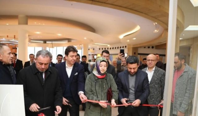 Türkiye’nin tek ’İnsansı Taşlar Sergisi’ Nevşehir’de açıldı