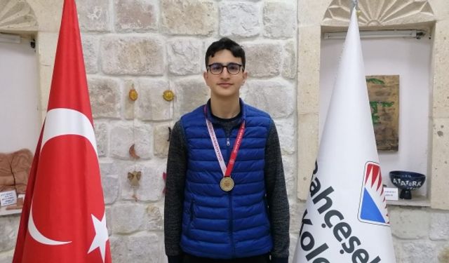 Bahçeşehir Koleji Öğrencisi Bahattin Baş Satranç Turnuvasında Nevşehir 1.’si Oldu