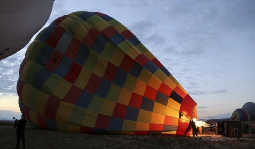 Sıcak hava balonları 1988'den bu yana Kapadokya semalarında