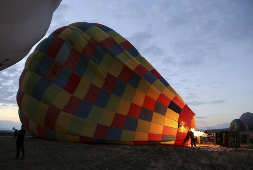 Sıcak hava balonları 1988'den bu yana Kapadokya semalarında